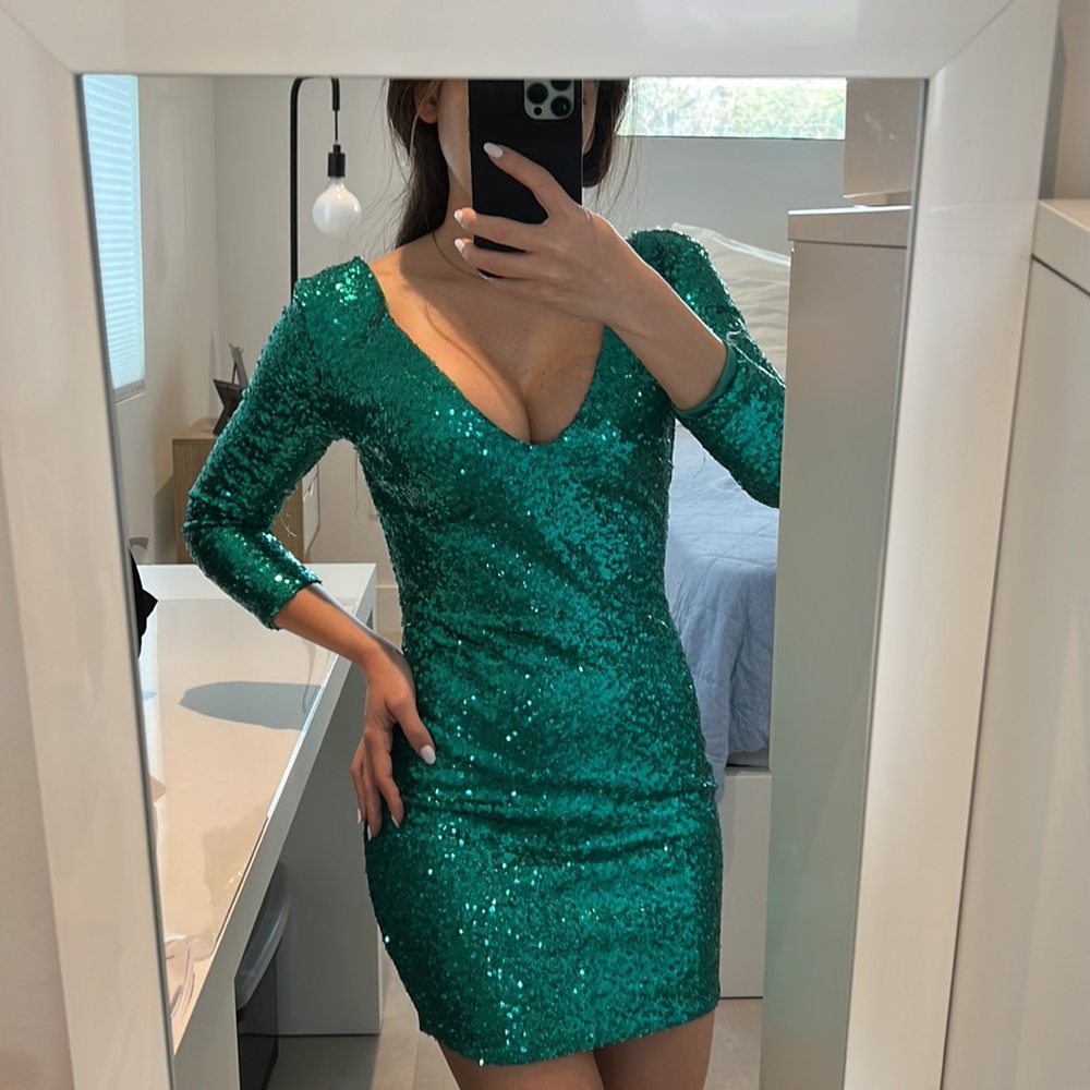 Aqua Small turquoise green sequin mini dress V neckline long sleeve open back